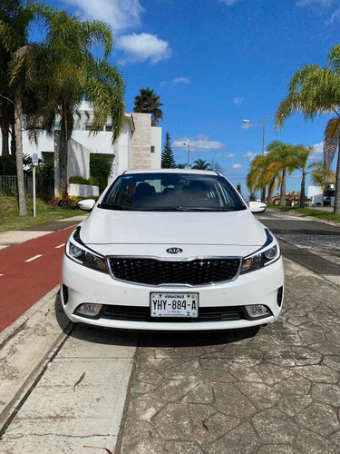 Imagen 3 de 14 de Kia Forte 2.0 Ex Mt 2018