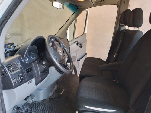 Imagen 19 de 20 de Mercedes-benz Sprinter 2016 2.1 415 Combi 3665 150cv 15+1 Te