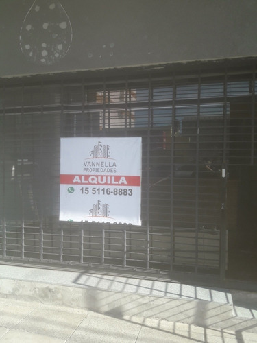 Imagen 2 de 8 de Alquiler Local 60 Mts Ramos Mejia Sur