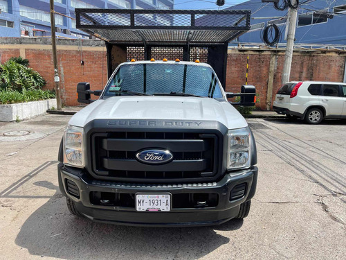 Imagen 2 de 15 de Ford F550 2012