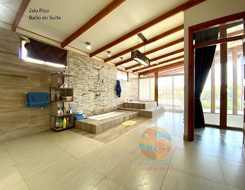 Casa En La Florida, 1000 M2 De Terreno, 350 M2 Construidos.