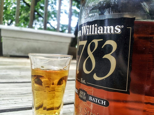 Whisky Evan Williams 1783 750ml Kentucky Straight Bourbon