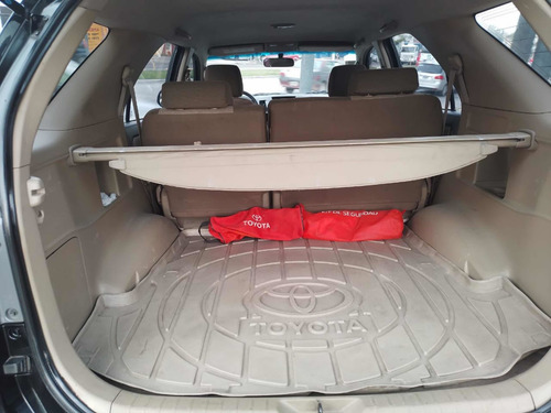 Imagen 5 de 10 de Toyota Sw4 2012 3.0 Srv I 171cv 4x4