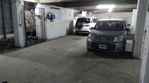 Cocheras En Edificio En Ramos Mejía Centro (oferta Única)