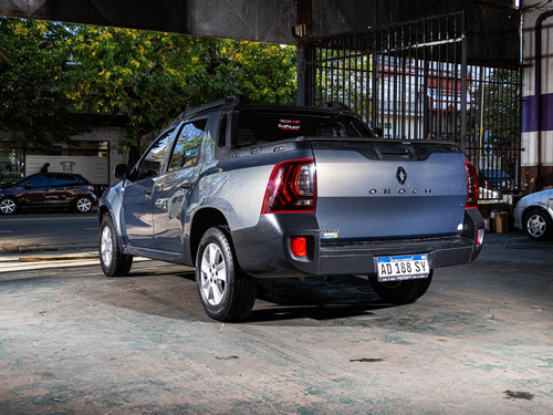 Imagen 13 de 15 de Renault Duster Oroch Dynamique 1.6