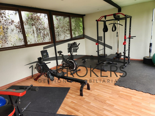 Increible Casa En Exclusivo Condominio De Lo Barnechea