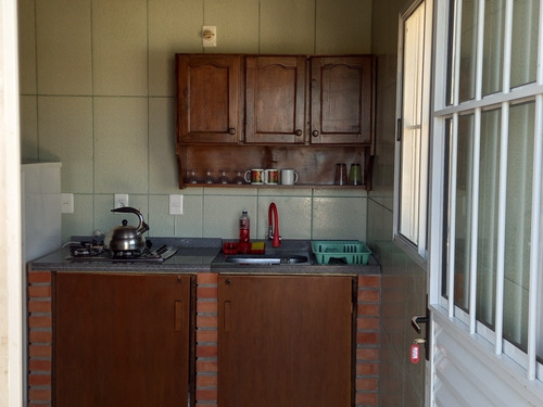 Alquilo Casas, En El Chuy, En La Barra (alvorada)a 3 Cuadras De La Playa
