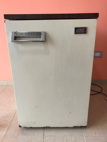 Frigobar Patrik, Heladera Bajo Mesada Beige (Usado)