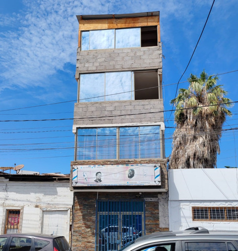 Venta Edificio De 4 Pisos Regularizado-en Gorostiaga N°579.