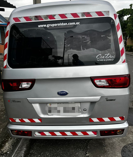 Karry Van 11 Pasajeros 5 Puertas