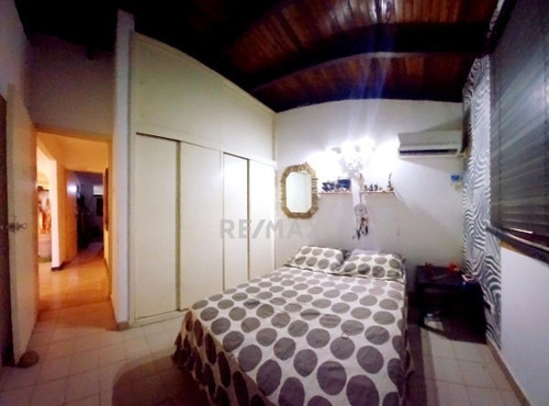 Imagen 9 de 13 de Remax Arena Vende Casa En La Arboleda Nueva Esparta - #remaxarena