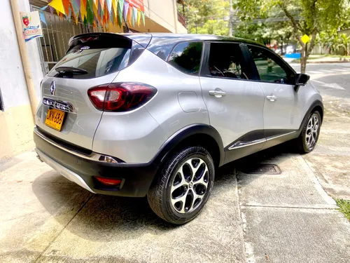 Renault Captur 2.0 Intens Automática