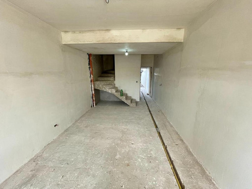 Imagen 4 de 16 de Triplex En Venta En José C. Paz Céntrico