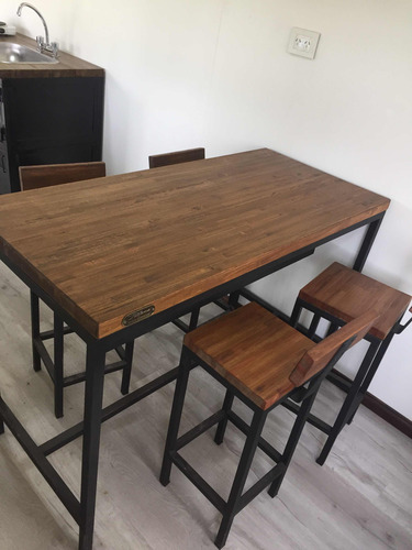 Casa Contenedor / Container: 30 M2 + Galería. A Estrenar