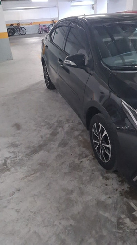 Imagem 1 de 8 de Toyota