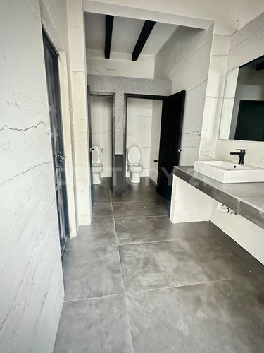 Renta Casona Centro Histórico Av. Hidalgo, Queretaro