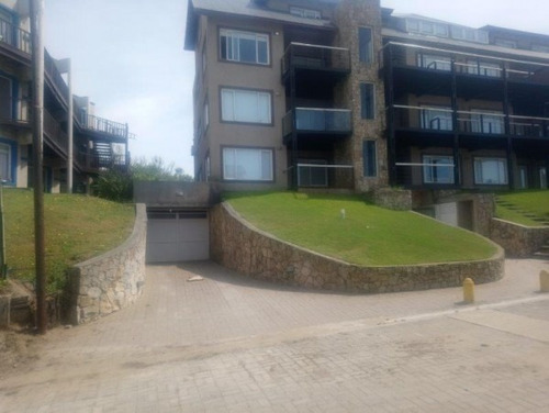 Imagen 3 de 30 de Departamento En Venta En Mar De Ostende Con Gas Natural Frente Al Mar!!!