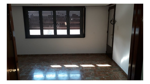 Imagen 11 de 15 de Local Con Vivienda En Venta En Quilmes Oeste