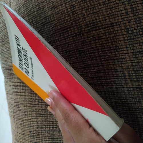 Livro Atendimento Ao Cliente , Nanci Capel - 4 C