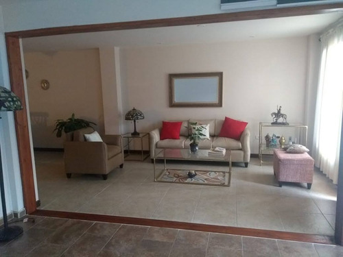 Hermosa Casa En Venta En Rionegro Sector San Bartolo 