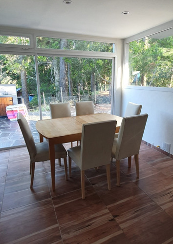 Imagen 11 de 18 de Casa Luminosa, Amplios Ventanales Al Bosque, Recientemente Inaugurada En Mar De Las Pampas