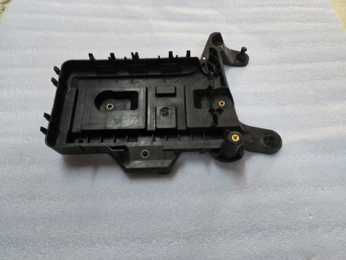 Base Batería Volkswagen Beetle O Jetta 12-13-14-15-16-17-18- (Usado)