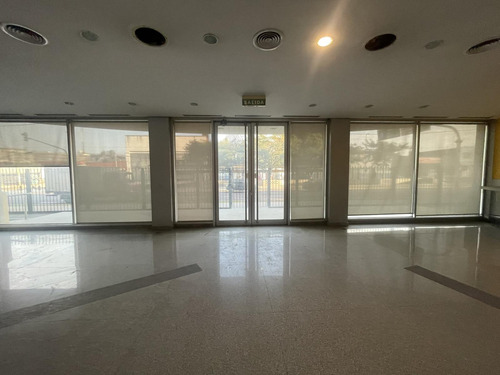 Edificio De Oficinas En Alquiler - San Martín