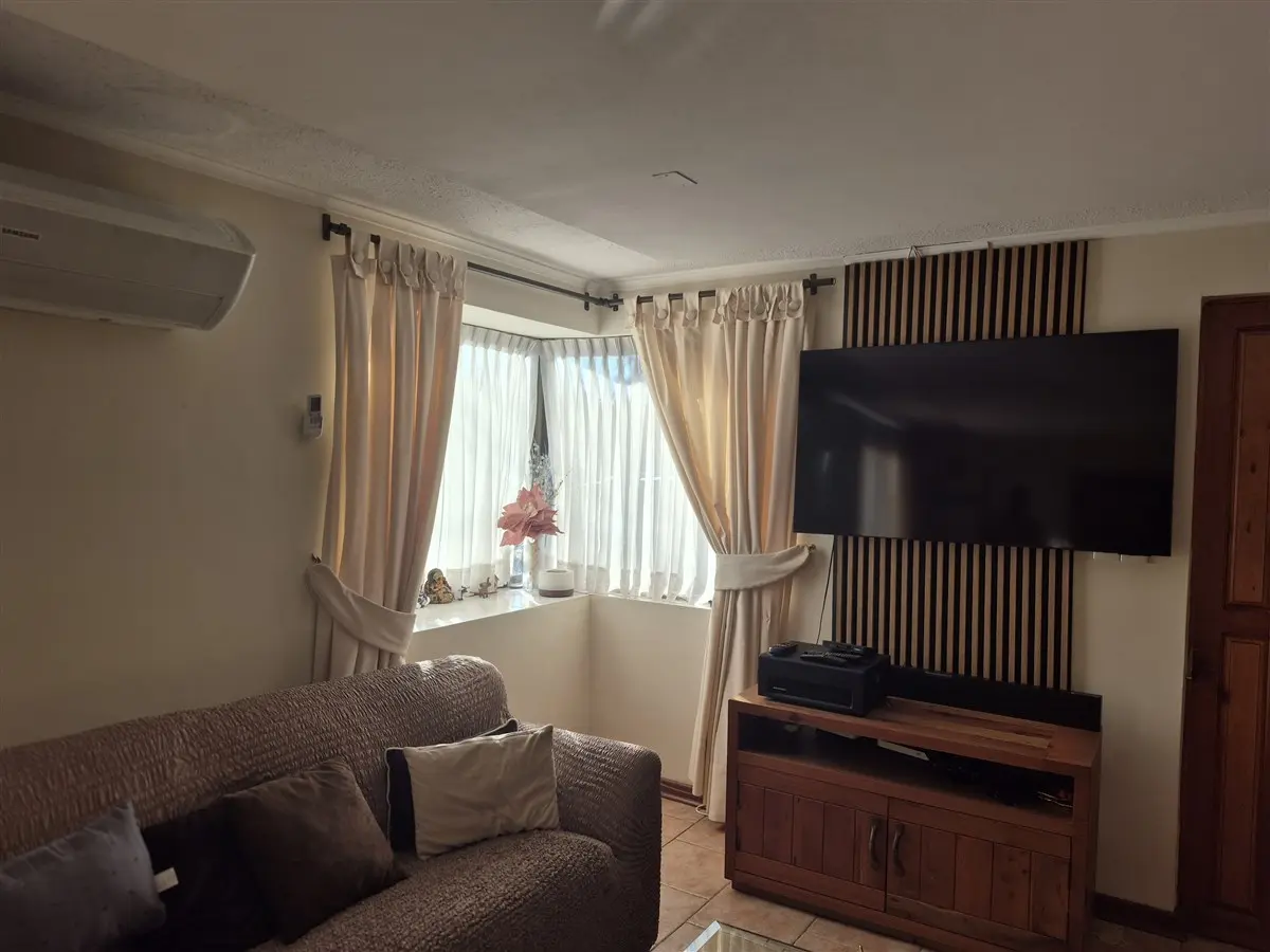 Imagen 3 de 30 de Casa En Venta De 3 Dorm. 2 Baños ,piscina , En San Felipe