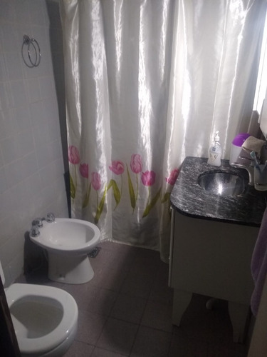 Imagen 2 de 13 de Venta De Departamento De Tres Ambientes En Adrogué