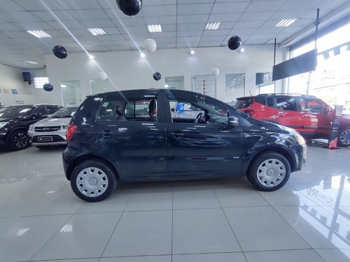Imagem 3 de 15 de Volkswagen Fox 1.0 Tec (flex) 4p