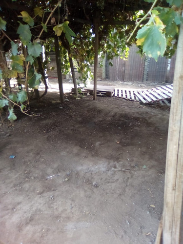 Parcela Con 4 Cabañas En Quinquilas, Comuna De Lampa.