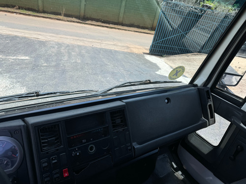 Caminhão Caçamba Toco Ford