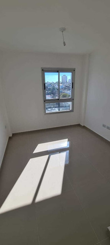 Imagen 8 de 10 de Sobre Av 24 De Sep - 1 Dorm C/balcon Super Luminoso - Oportunidad!
