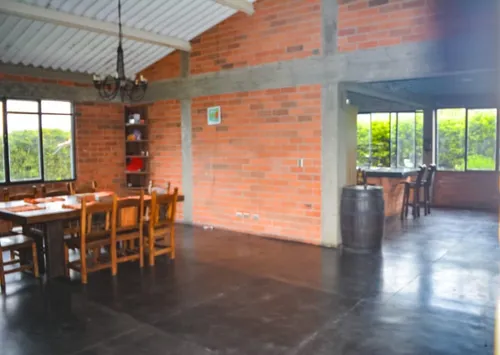 Casa Campestre En Arriendo Via Chinchina (279059917).