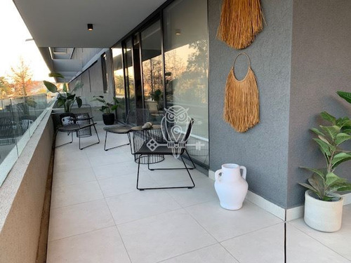 Departamento En Venta De 2 Dorm. En Vitacura
