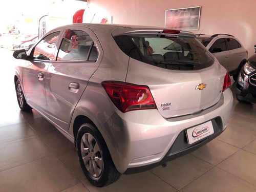Chevrolet Onix 1.0 Mpfi Lt 8v Flex 4p Manual