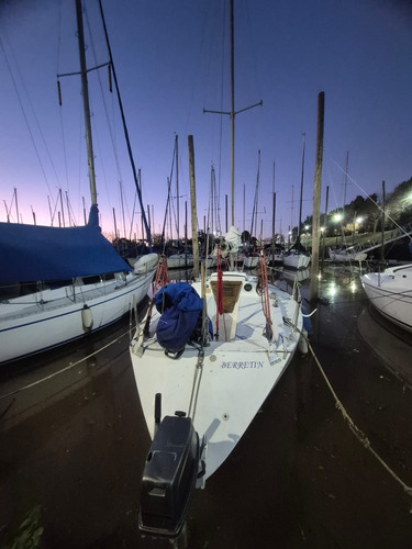 Velero 23 Pies Con Motor Fuera De Borda Power Tec 5hp De 4 T