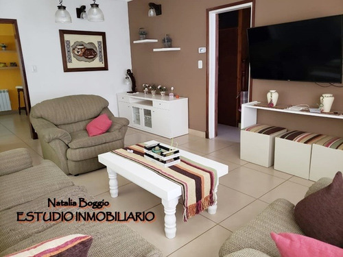 Chalet 2 Plantas Zona 4 Miramar 4 Ambientes C/pileta-quincho