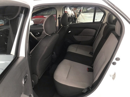 Renault Logan Dynamique 1.6 8v Flex Manual 2014