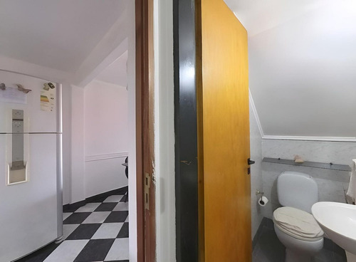 Casa En Venta Hurlingham 5 Amb Garage Jardín Impec
