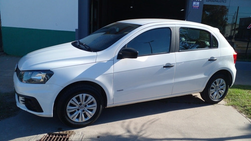Imagen 2 de 15 de Volkswagen Gol Trend 1.6 Trendline 101cv 2017