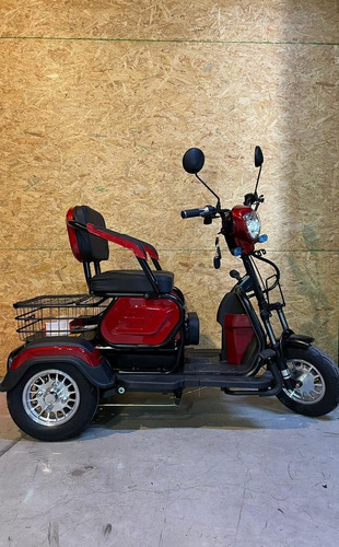 Triciclo Elétrico - Vermelho- 3 Lugares - Com Alarme - Idoso