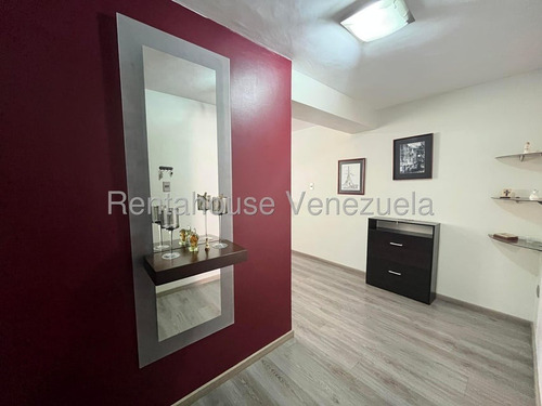 Julio Latouche 25-17840 Apartamento En Venta Prebo Valencia, Amplio, Cómodo E Iluminado, Re-modelado, Semi Amoblado, Cerca C. C. Shopping Center, Planta Electrica.