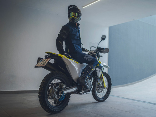 Husqvarna 701 Enduro