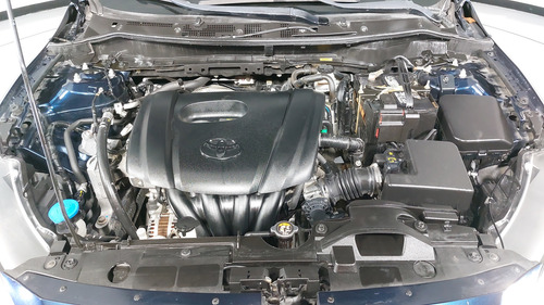 Toyota Yaris 1.5 R HIGH AT