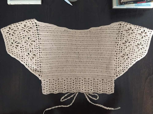 Tejido Al Crochet Sweater Espalda Al Aire. Moda Verano.