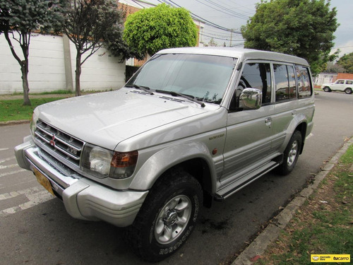 Imagen 22 de 25 de Mitsubishi Montero 3.0 V13 4x4