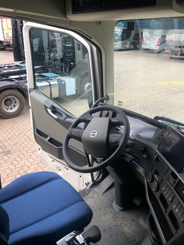 Imagem 12 de 15 de Volvo Fh 460 6x2 0km $769.990,00