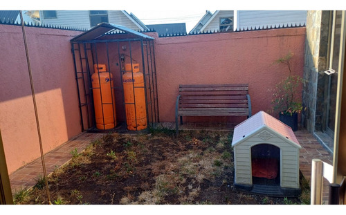 En Venta Casa 2 Pisos 3d / 2 Baños Galilea Los Ángeles $105