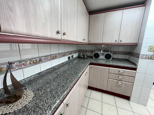 Metro El Golf, 3dorm.+3baños + 2estac +1bod. -amoblado Codjc
